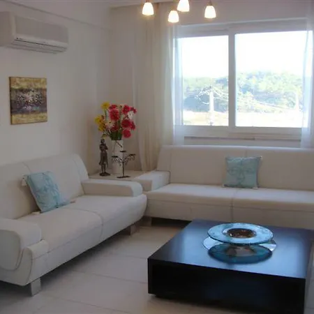 The Royal Links Apartment